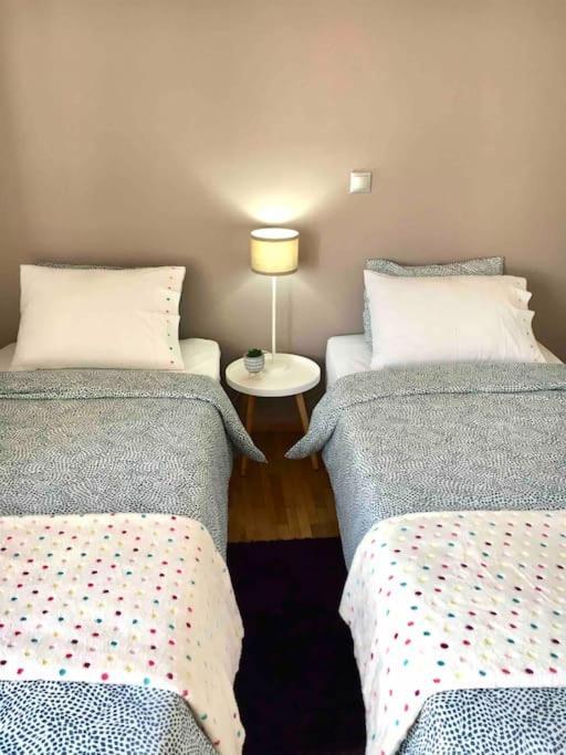 Beautiful Apartment Next To Metro Station 雅典 外观 照片