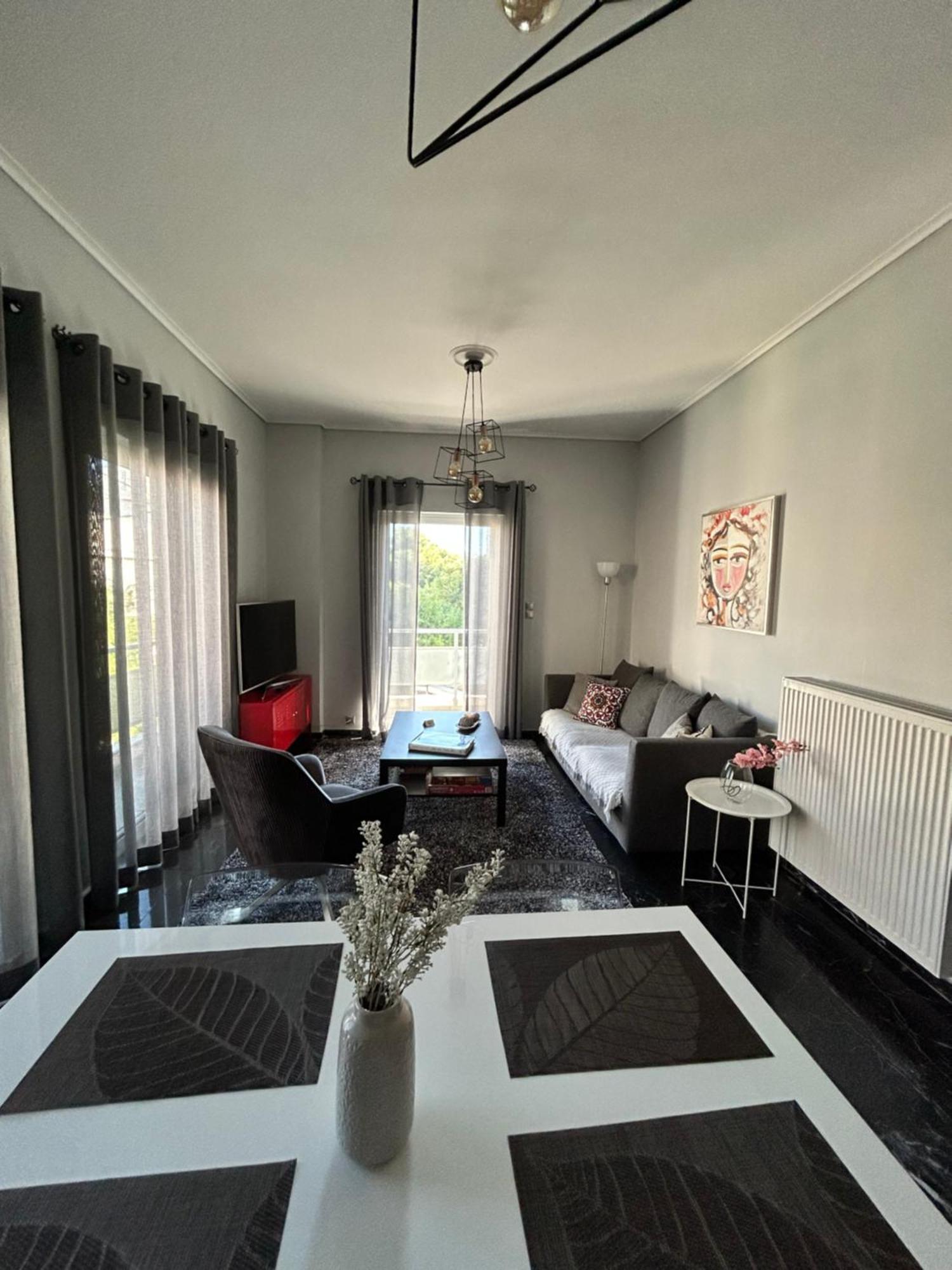 Beautiful Apartment Next To Metro Station 雅典 外观 照片
